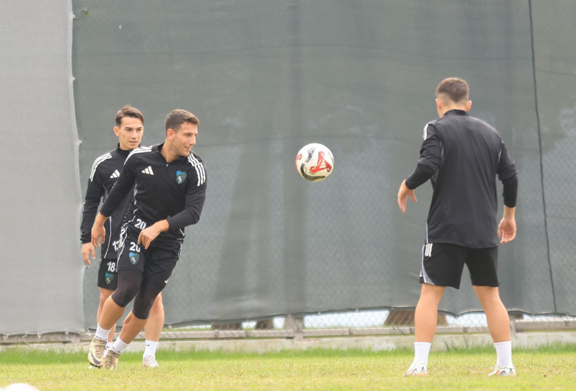 Kocaelispor, Konyaspor maçına moralli çalışıyor - Resim : 5