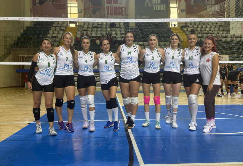 İzmit Belediyespor’un Sultanları ve Efeleri çok büyük iş başardı! - Resim : 4
