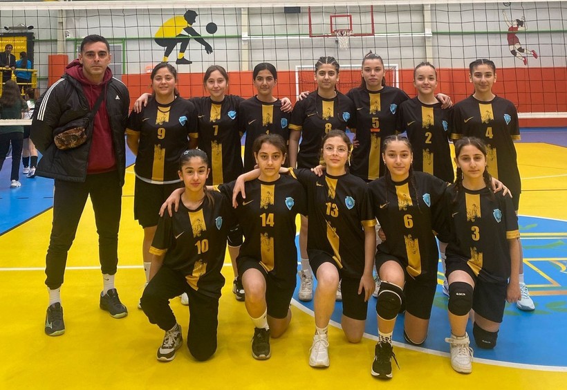 Körfez Yıldız Kızlar Voleybol Turnuvası başladı - Resim: 2