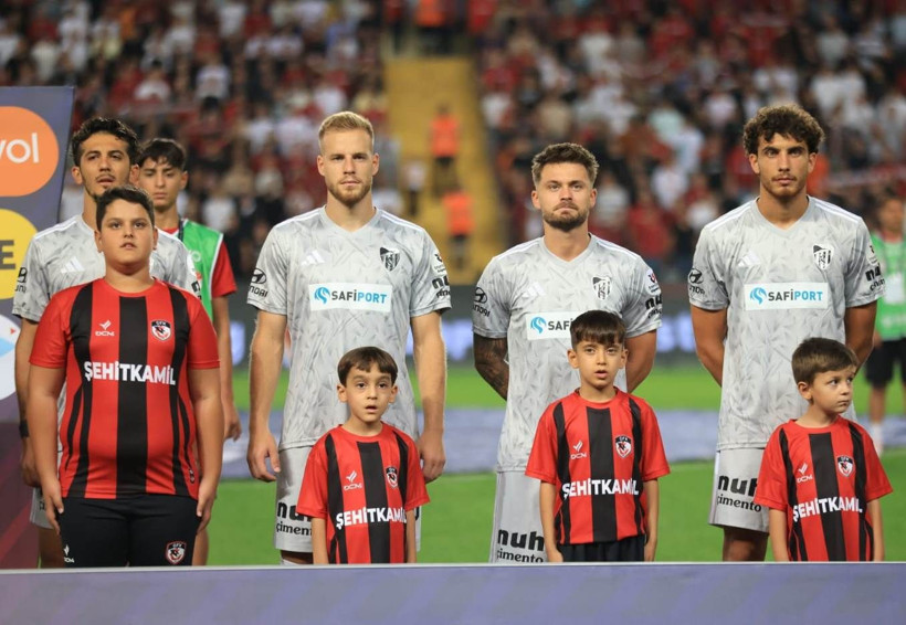 Gaziantep Futbol Kulübü - Kocaelispor maçının ilk yarısından kareler - Resim: 9