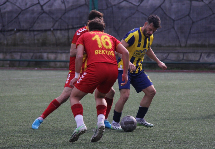 Karamürselspor'un Karasu’yu farklı devirdiği maçın fotoğrafları - Resim: 23