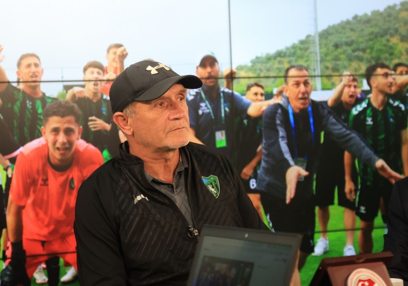 Kocaelispor U-19 Nokta TV stüdyolarında - Foto Galeri- - Resim: 10