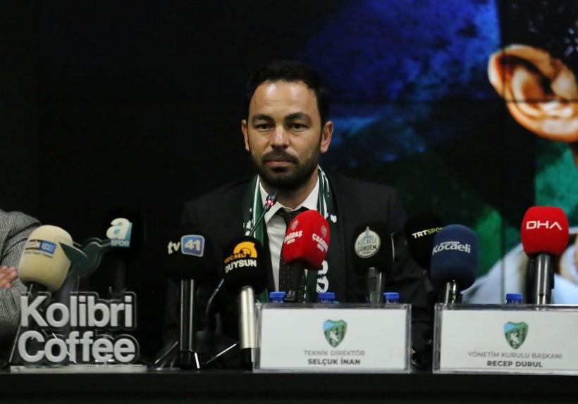 Selçuk İnan imza töreni Foto Galeri - Resim: 4