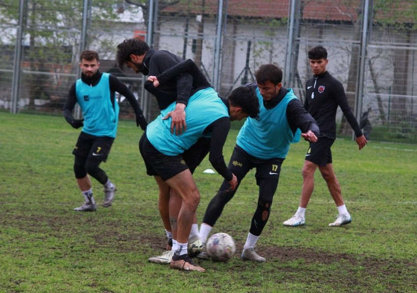 Gölcükspor kazanacak kazanmasına da… - Resim : 1