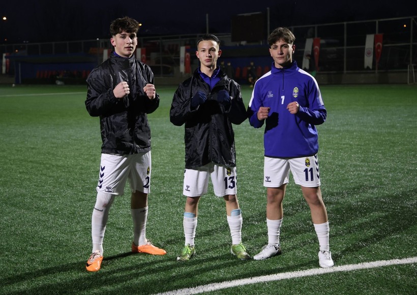 Arslanbey Gençlerbirliği - İzmit Yahya Kaptan U-16 final maçının foto galerisi - Resim: 1