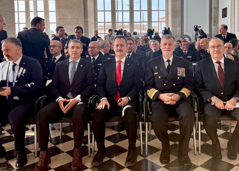 Savunma Sanayii Başkanı Haluk Görgün, Portekiz’de: İmza törenine katıldı - Resim : 2