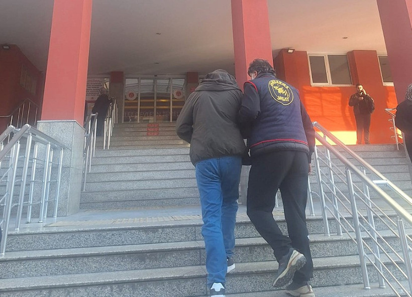 Cinsel istismar suçundan aranıyordu, inşaatta yakalandı! - Resim : 1