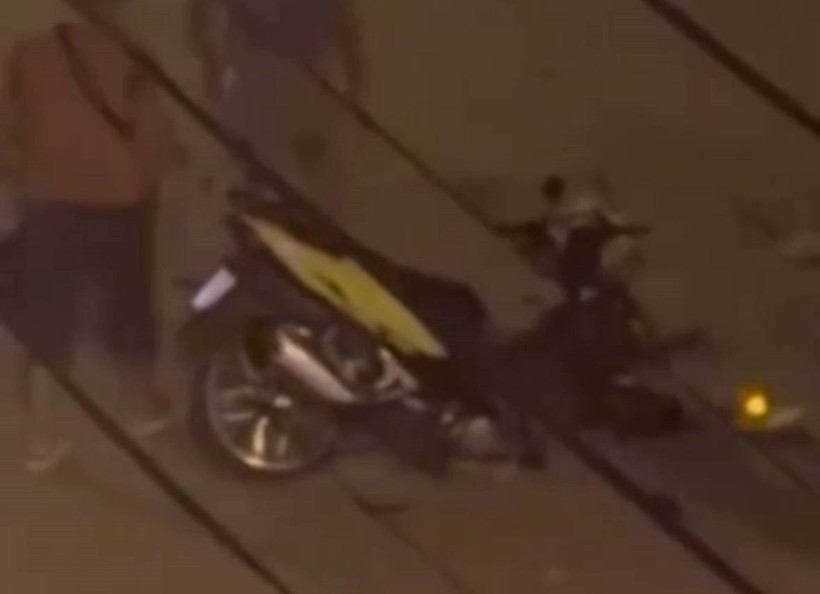 İki motosiklet kafa kafaya çarpıştı - Resim : 1