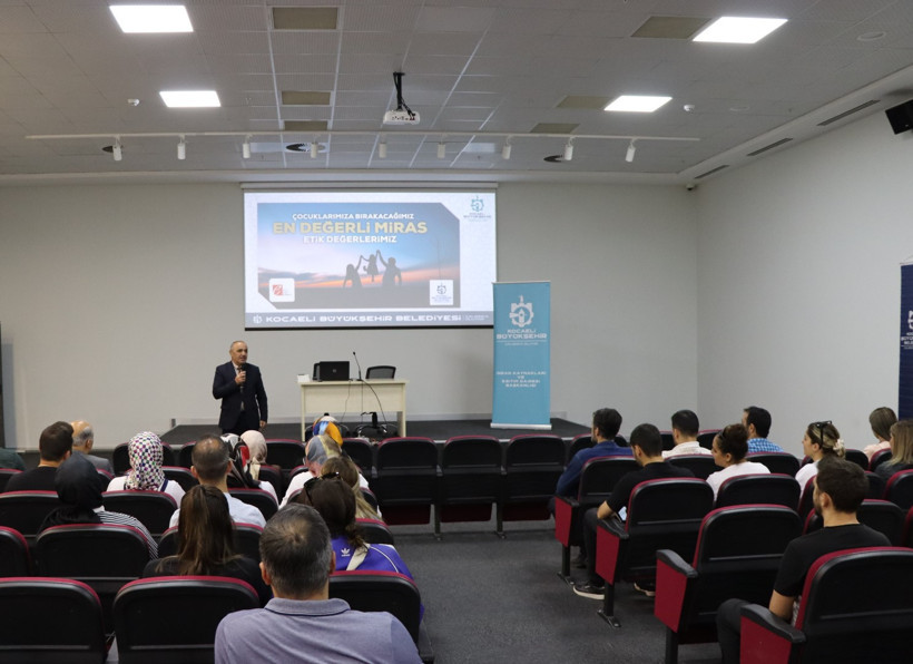 Kocaeli Büyükşehir Belediyesi’nden 1 yılda 5 bin 618 personele eğitim - Resim : 1