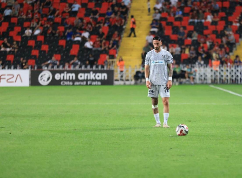 Gaziantep Futbol Kulübü - Kocaelispor maçının ilk yarısından kareler - Resim: 11