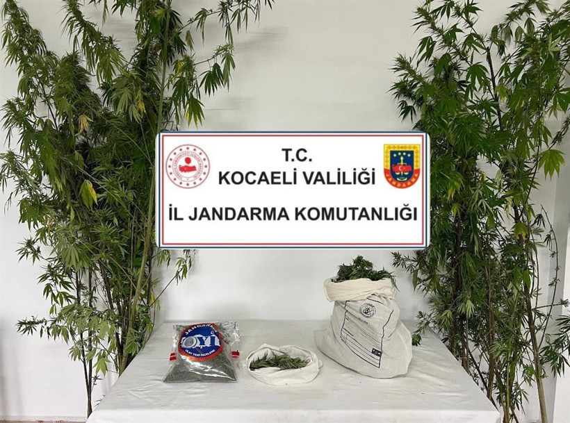 Jandarma torbacıları evinde bastı! - Resim : 1