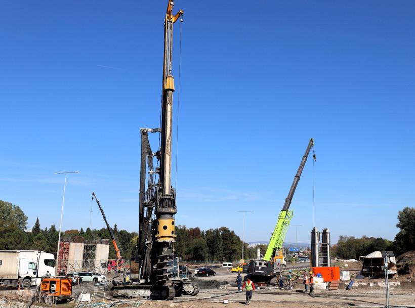 Başiskele Kavşağı Projesi’nde fore kazıklar çakılıyor - Resim : 2