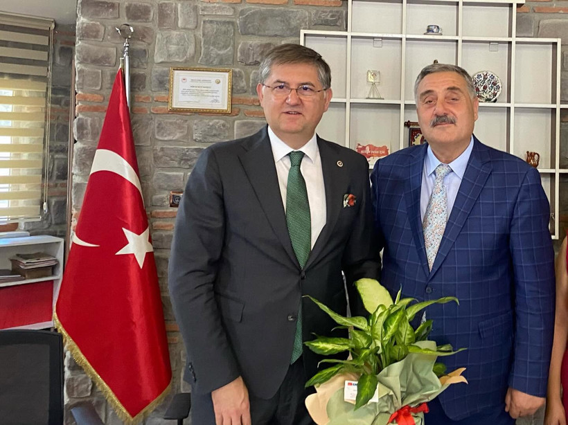 Harun özgür Yıldızlı'dan Ahmet Önal'a ziyaret - Resim : 1