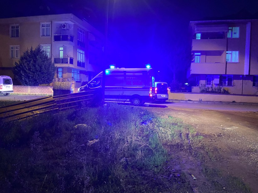 Silahla yaralama dediler: Asılsız ihbarla ekipleri meşgul ettiler! - Resim : 2