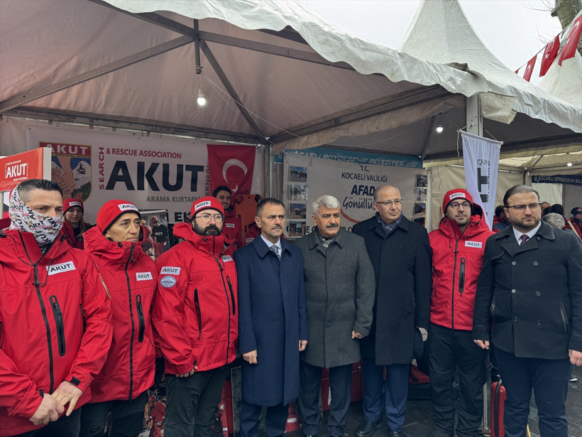 Kocaeli'de 6 Şubat depremlerinin yıldönümünde anma programı düzenlendi - Resim : 1