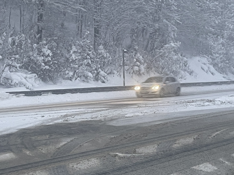 Bolu Dağı'nda yoğun kar yağışı etkili oluyor! - Resim : 3