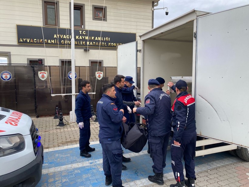 Çanakkale'den göçmenleri taşıyan bot battı... Haberler kötü! - Resim: 7