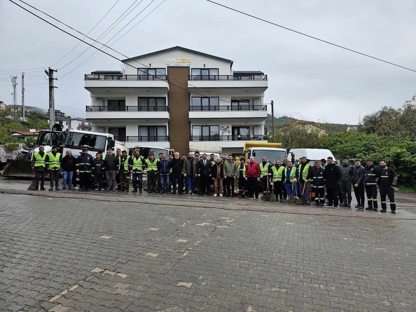 Gölcük'te temizlik seferberliği başladı - Resim: 6