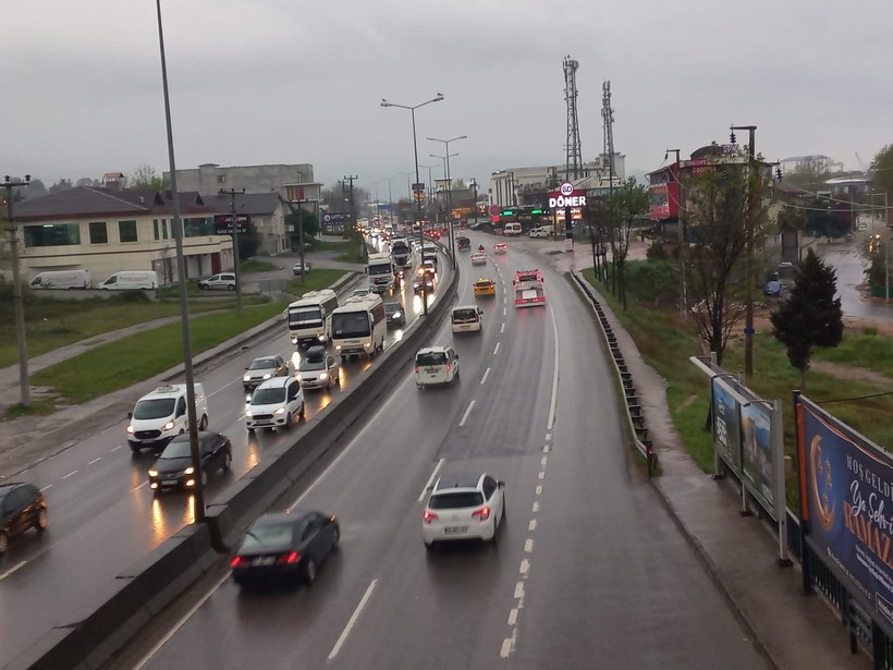 Kocaeli'de sabah saatlerinde trafik çilesi... Araç yoğunluğu oluştu! - Resim : 3