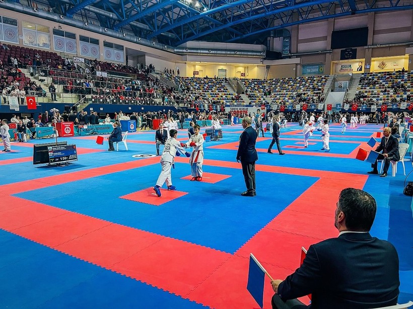 Sporun Başkenti’nde, adeta nefesleri kesen bir karate şöleni sahne aldı - Resim: 5