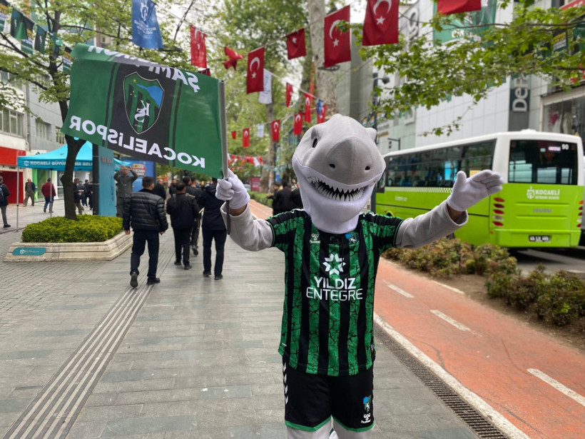 Kocaelispor Kulübü şampiyonluğu kutluyor! - Resim : 9