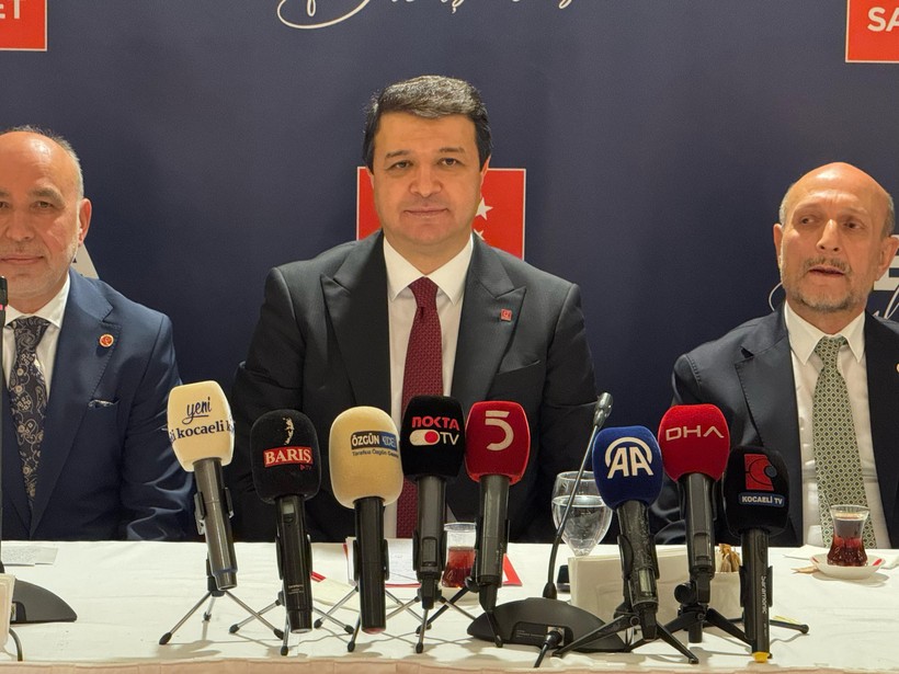 Mahmut Arıkan Kocaeli’de: “Dindarlar yolsuzluk yapmaz algısı yıkıldı” - Resim : 3