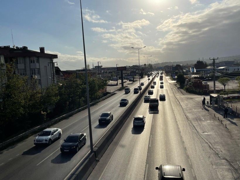Direksiyon başında zorlu bir Pazartesi - Resim : 1