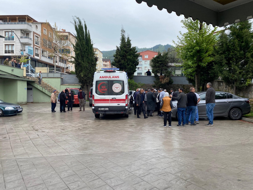 Namazdan çıkanlar baygın halde buldu! - Resim : 1