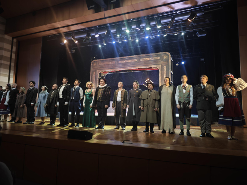 Kocaeli Şehir Tiyatroları rüzgârı İstanbul'da esti - Resim : 1