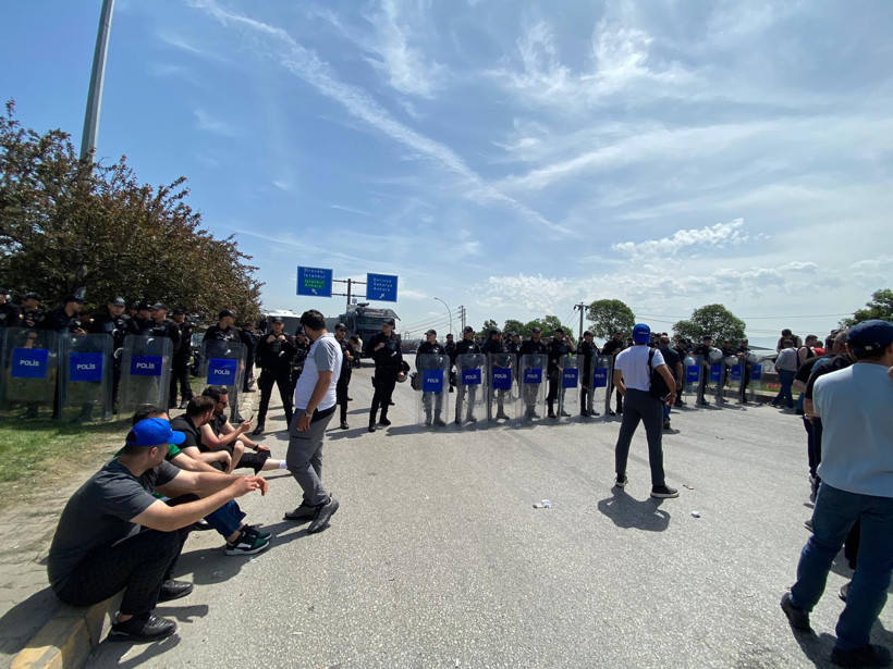 TÜPRAŞ’da büyük öfke; İşçiler imzalanan sözleşmeye tepki gösterdi! - Resim : 11