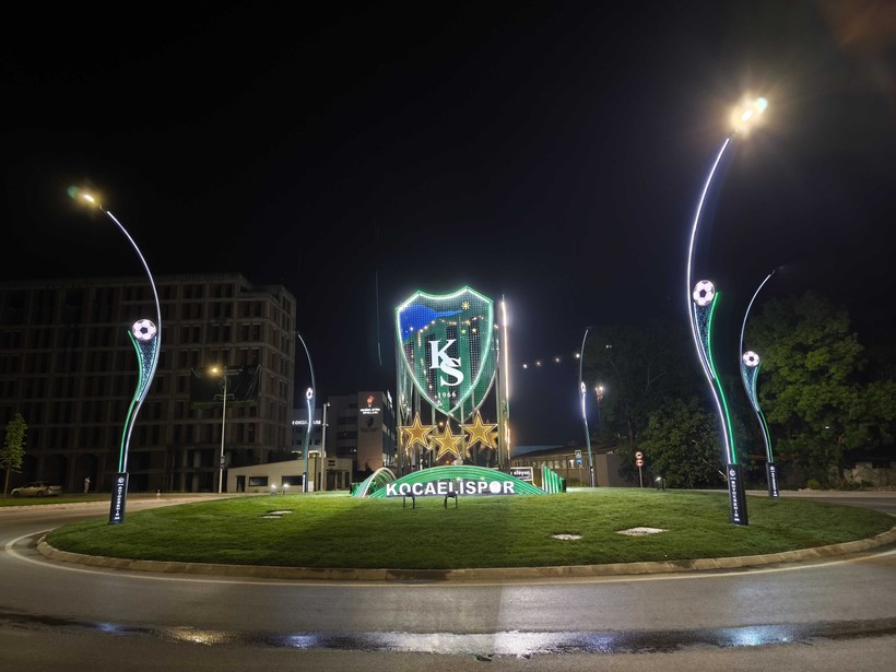 Şampiyon Kocaelispor stat kavşağını aydınlatıyor! - Resim : 2