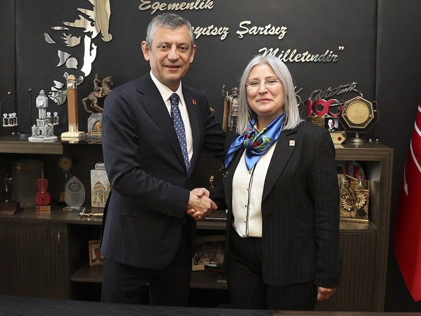 O isim CHP'ye katıldı - Resim: 3