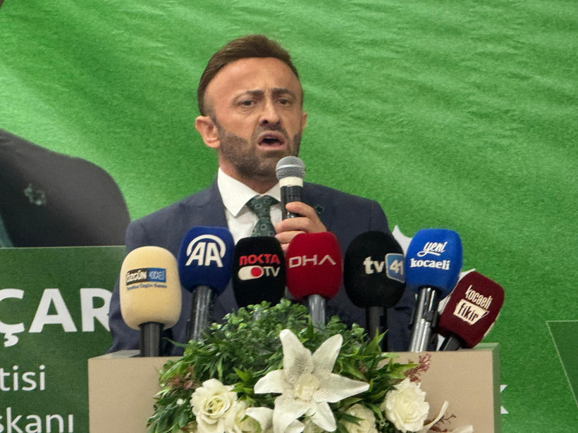 Ahmet Davutoğlu Kocaeli’de! “Bir gün gelecek efsane geri dönecek” - Resim : 3