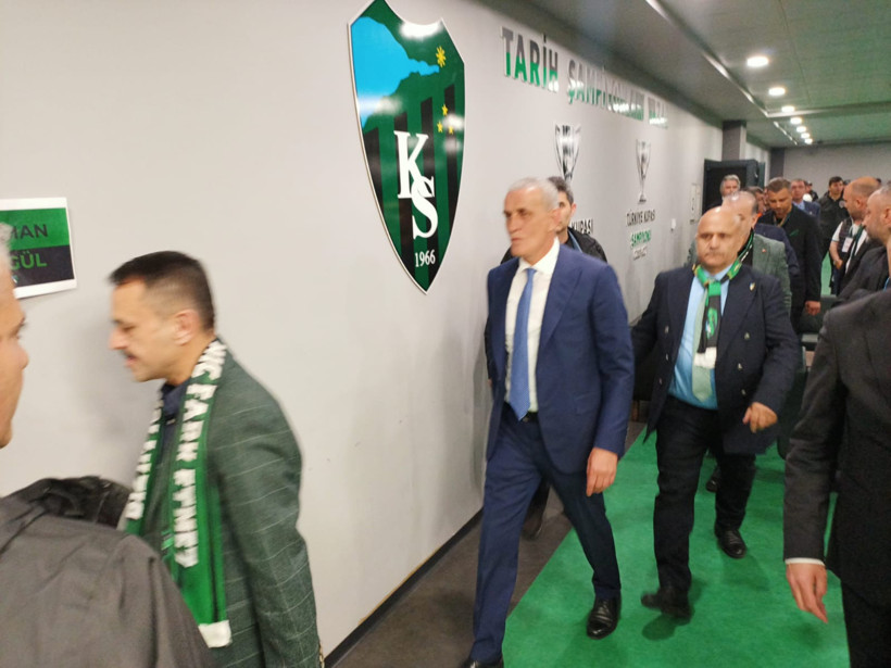 İbrahim Hacıosmanoğlu: Kocaelispor'a Süper Lig'de başarılar diliyorum - Resim : 3