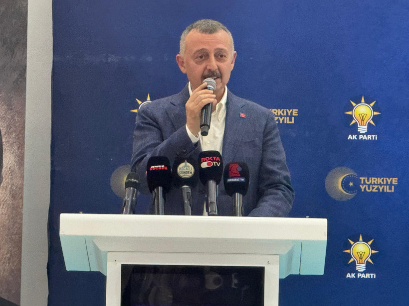 Tahir Büyükakın’dan CHP’li isimlere; “Özgüvenlerine hayranım” - Resim : 2