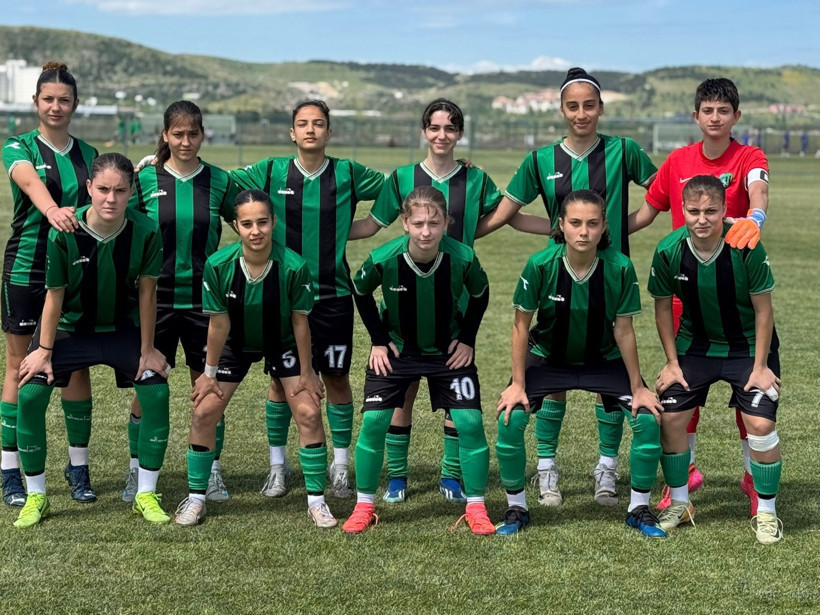 Hayrettin Gürsoy Spor Lisesi Kız Futbol Takımı Türkiye finalinde! - Resim : 2