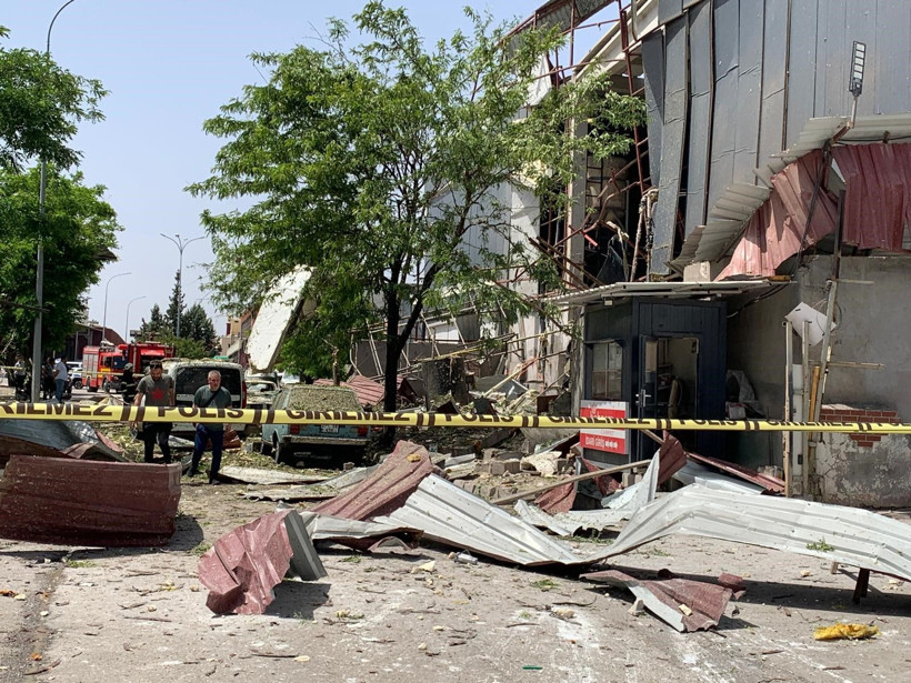 Fabrikada büyük patlama: 7 yaralı - Resim: 5