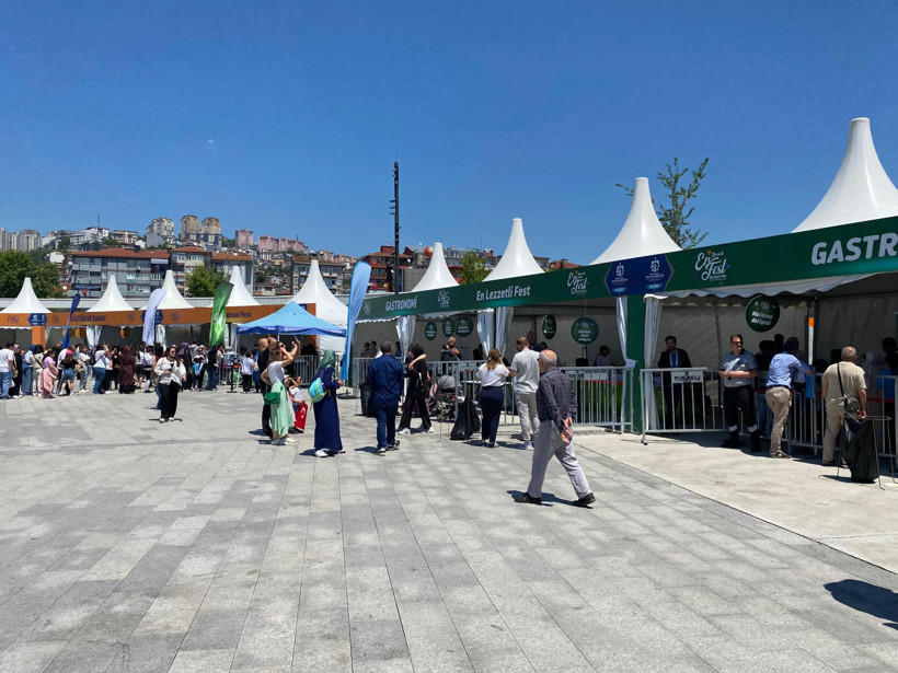 Adrenalin tavan yaptı! Gökyüzünde Çanakkale Türküsü - Resim : 1