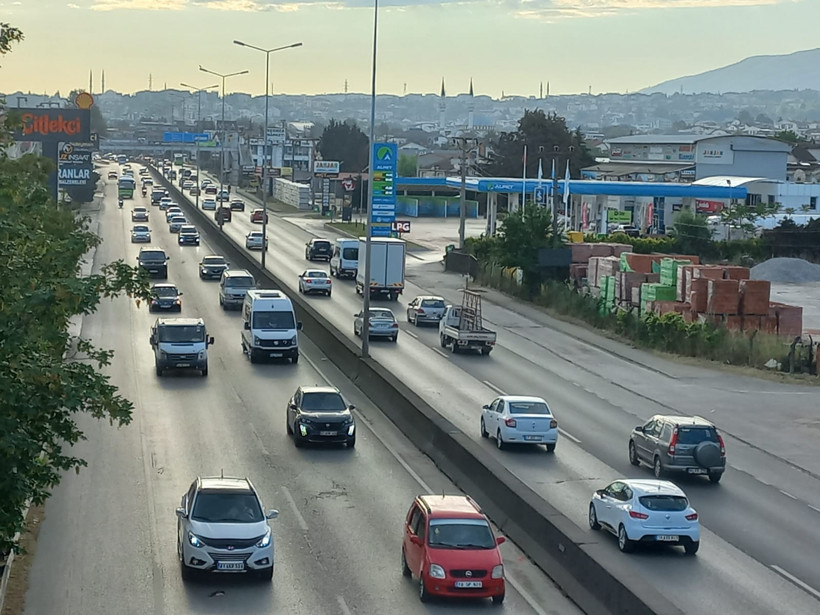 Kocaeli'de bayram tatili bitti trafik çilesi bitmedi! - Resim : 1