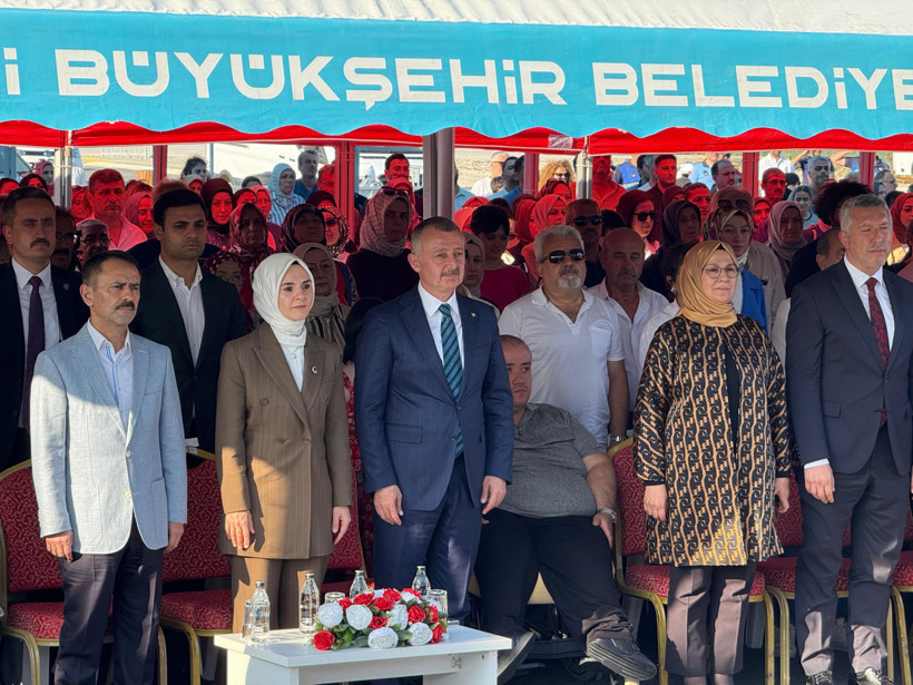 Tahir Büyükakın’ın en mutlu günlerinden biri! Gonca Engelsiz Yaşam Merkezi açıldı - Resim : 1