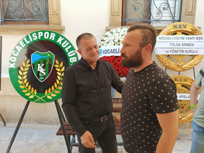 Yaşar Can babasını son yolculuğuna uğurladı - Resim : 7