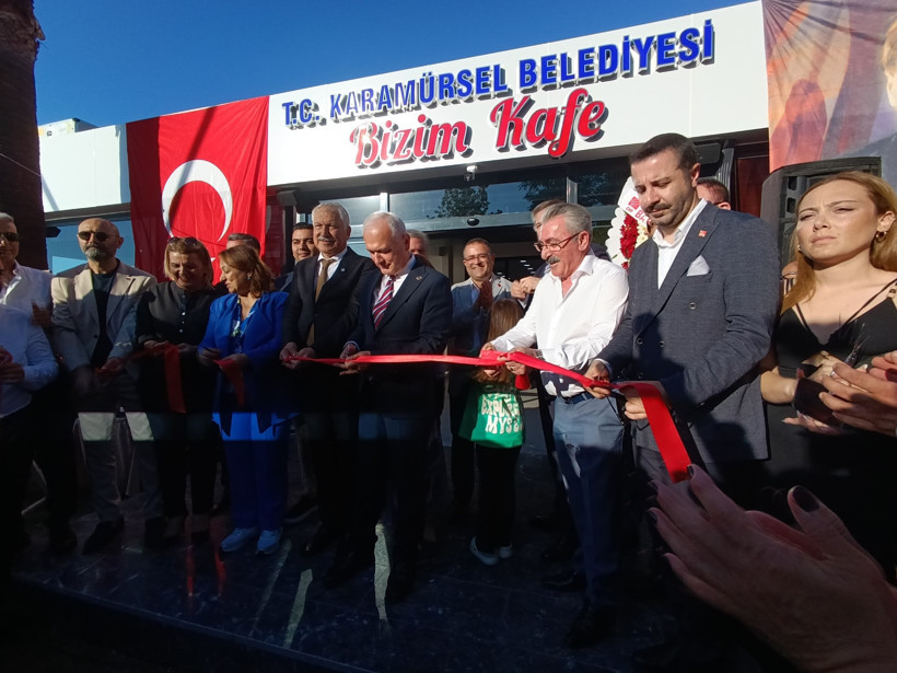 Zeydan Karalar’dan Karamürsel Belediyesine ikinci iş makinası sözü - Resim : 1