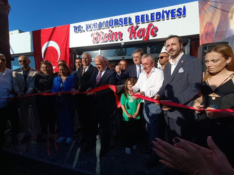 Zeydan Karalar’dan Karamürsel Belediyesine ikinci iş makinası sözü - Resim : 2