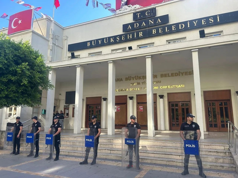 CHP'li belediyelere yolsuzluk operasyonu! Belediye başkanları gözaltına alındı - Resim: 3