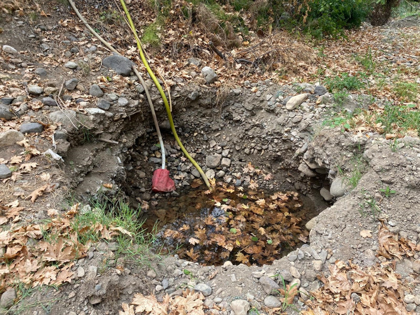 Çiftçiler şaşkın! Geleneksel yöntemler ile su arıyorlar - Resim : 6
