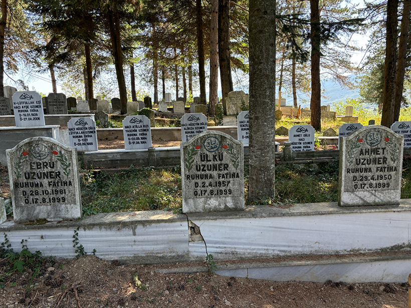 Depremde ailesini kaybeden ambulans şoförü: Mahşer günü gibiydi - Resim : 2