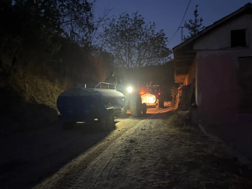 Bir köy yok olabilirdi! Ulaşımda ciddi sıkıntılar yaşandı... - Resim : 2