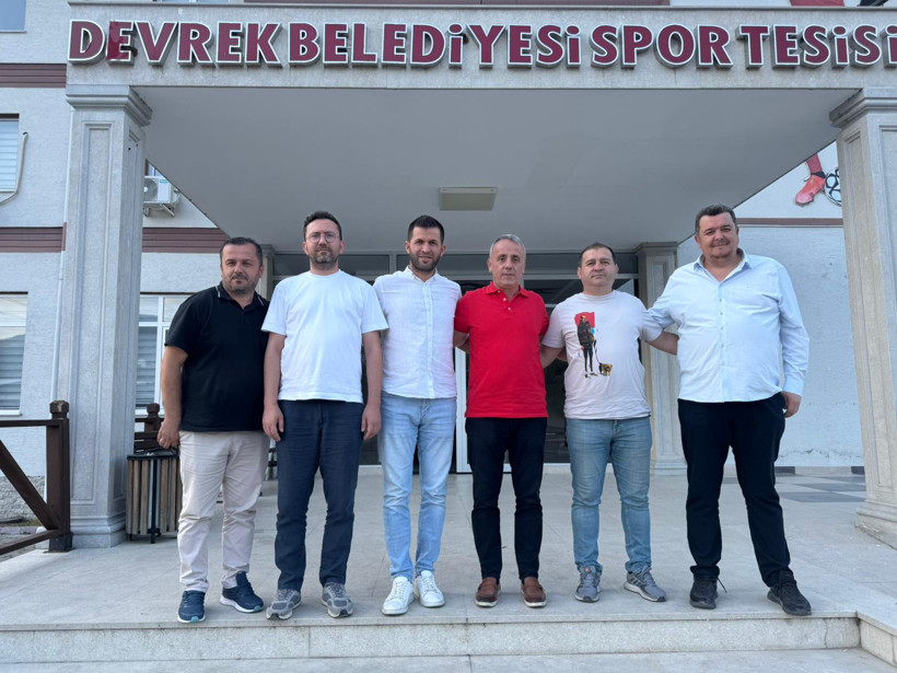 Emre Denizli, Mesut Özil’in memleketinin takımına teknik direktör oldu! - Resim : 4