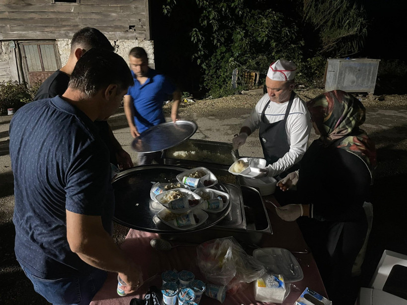 Merhum Mehmet Şahin için mevlit okutuldu - Resim : 1