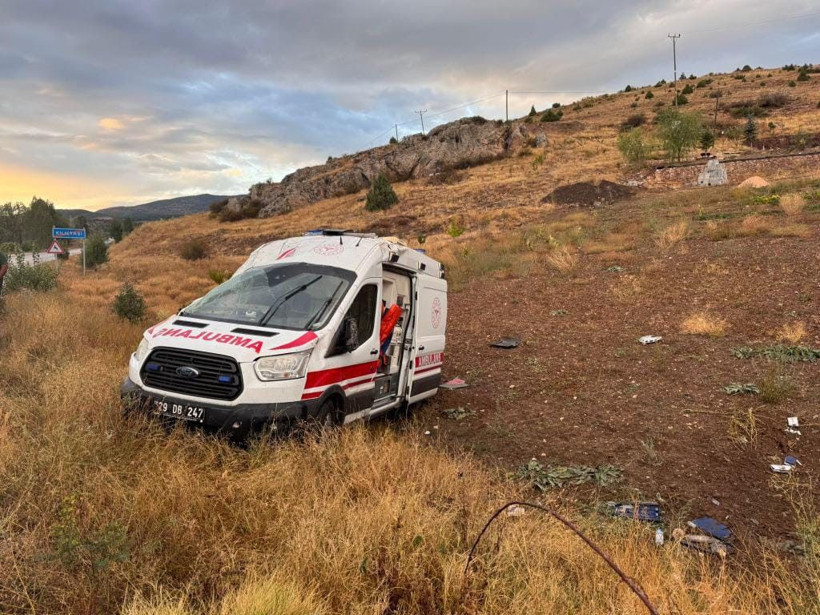 Hasta nakil ambulansı takla attı! - Resim: 4